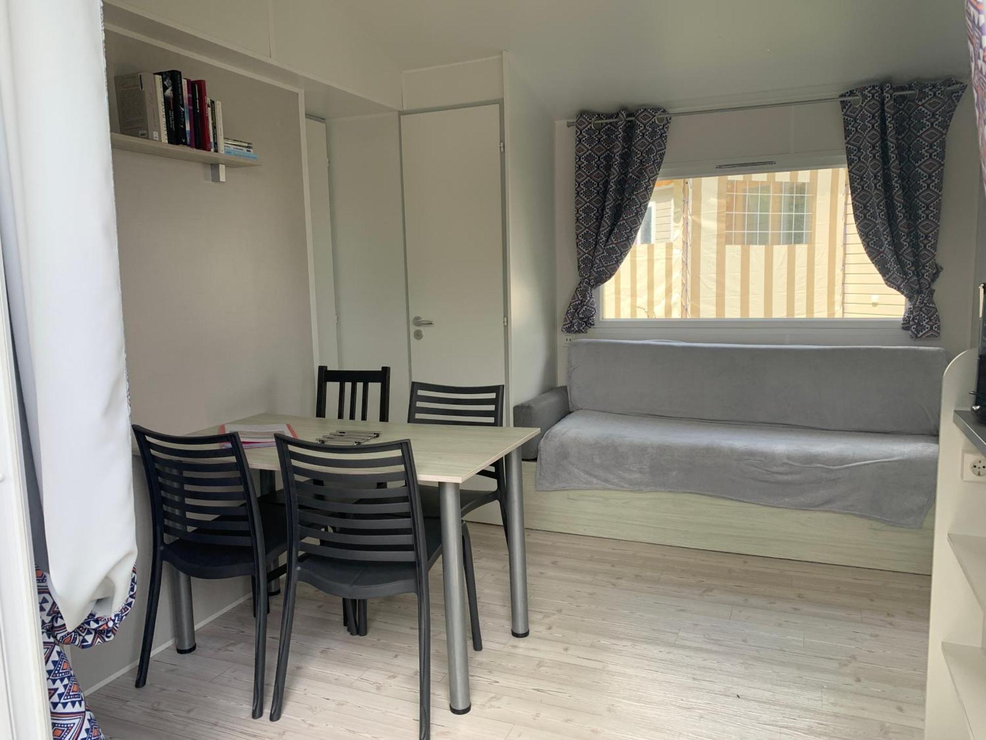 Mobil Home 10 M Et Mme Colas Litteau Zewnętrze zdjęcie